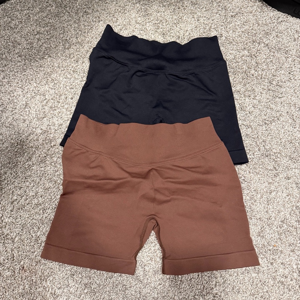 2 gym shorts with scrunch and 1 lounge shorts